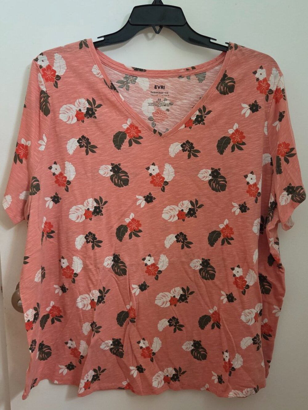 ORANGE FLOWER LIGHT-WEIGHT V-NECK T-SHIRT